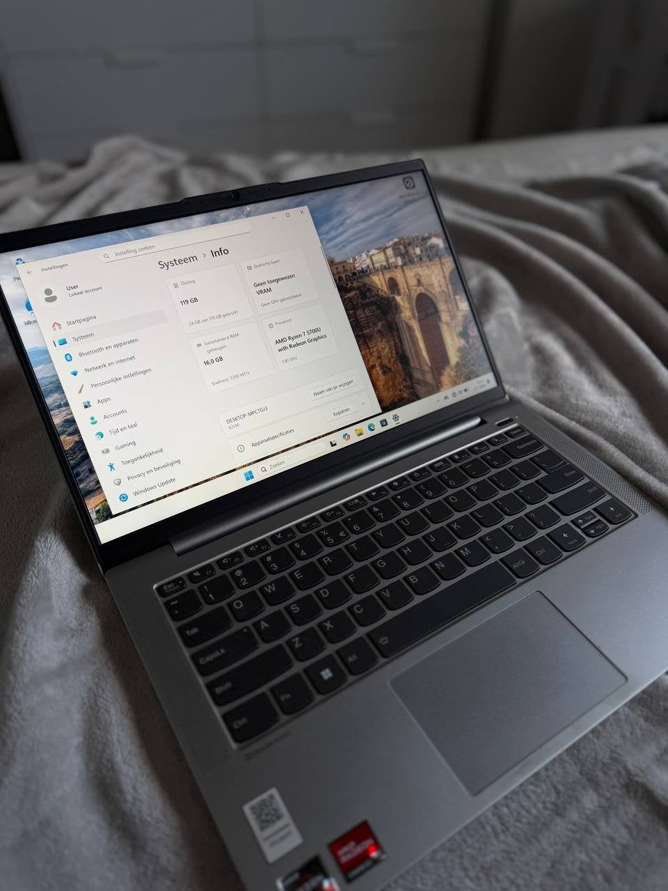 Lenovo ideaPad 5 AMD Ryzen 7 5700U en 16GB RAM, Computers en Software, Windows Laptops, Ophalen of Verzenden