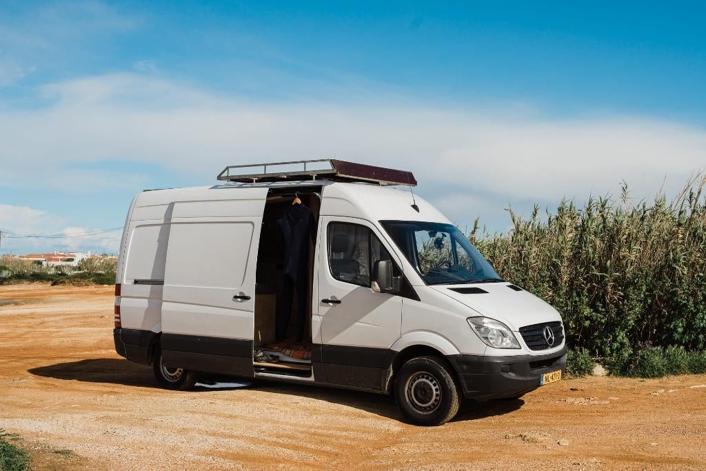 Mercedes Sprinter - Off-grid Camperbus - Met zonnepanelen, Afzuigkap, Tot en met 2, Mercedes-Benz, Airbags