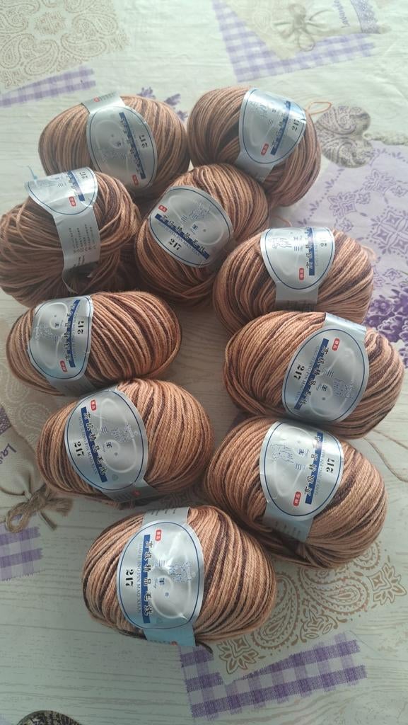 Partij 10 bollen wollen garen met bruin kleurverloop, Hobby en Vrije tijd, Breien en Haken, Ophalen of Verzenden, Nieuw, Breien of Haken