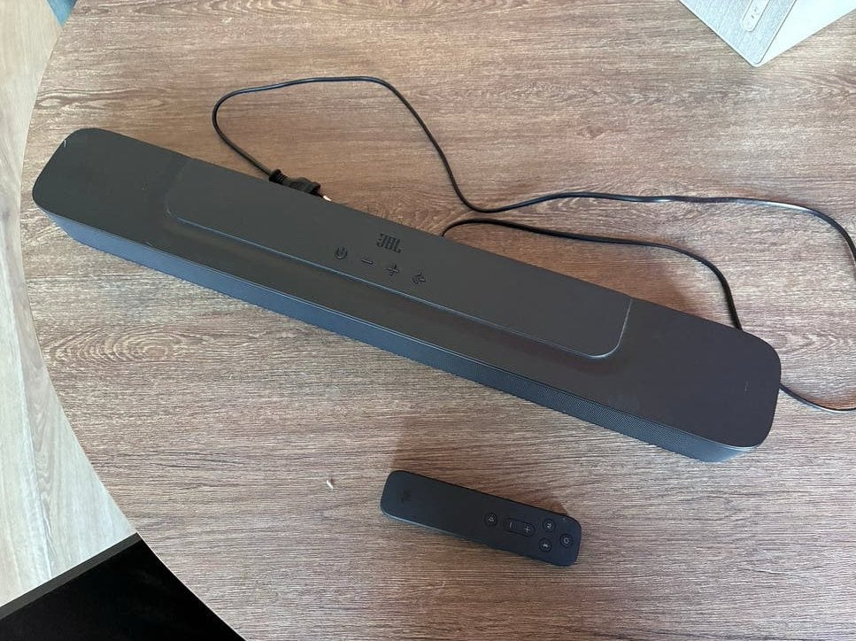 JBL Soundbar met afstandsbediening, Ophalen of Verzenden, Bluetooth, Gebruikt