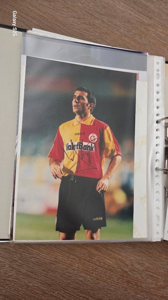 20x30cm foto originele handtekening Hagi Galatasaray, Verzamelen, Ophalen of Verzenden, Zo goed als nieuw, Buitenlandse clubs
