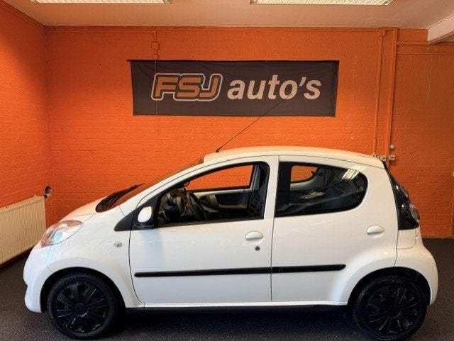Citroen C1 1.0 12V / 5 DEURS / SPORT / NL-AUTO / AIRCO!, Voorwielaandrijving, Euro 5, Stof, Gebruikt