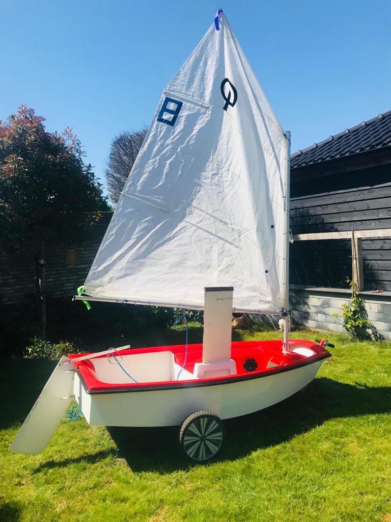 Optimist zeilboot met trailer en zeilen, Doe-het-zelf en Verbouw, Zeil en Folie, Gebruikt, Zeil, 15 m² of meer, Ophalen of Verzenden
