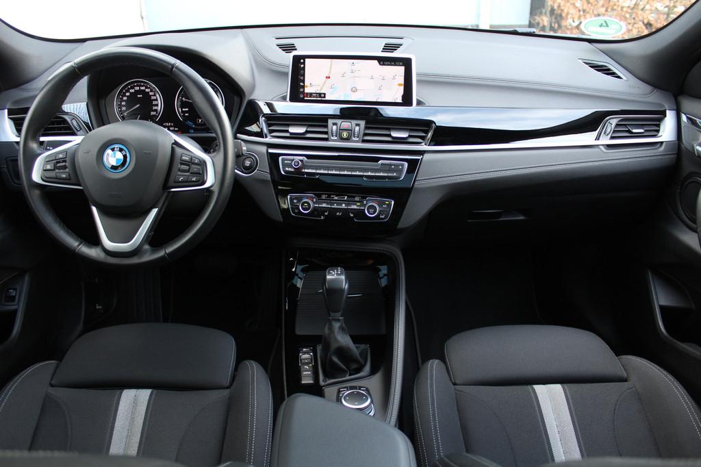 BMW X2 xDrive25e Executive | Incl. 12 maanden Garantie | Pan, Automaat, Gebruikt, Met garantie (alle), Bedrijf