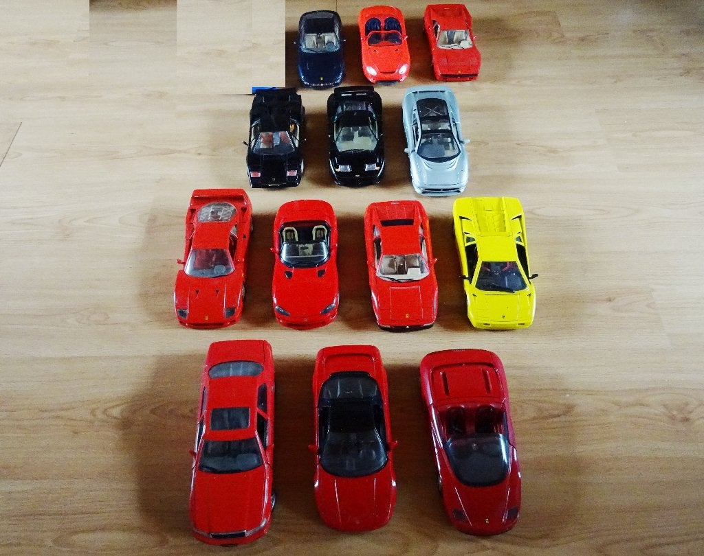 Modelauto's schaal 1:18, Hobby en Vrije tijd, Modelauto's | 1:18, Ophalen of Verzenden, Gebruikt, Auto, Overige merken