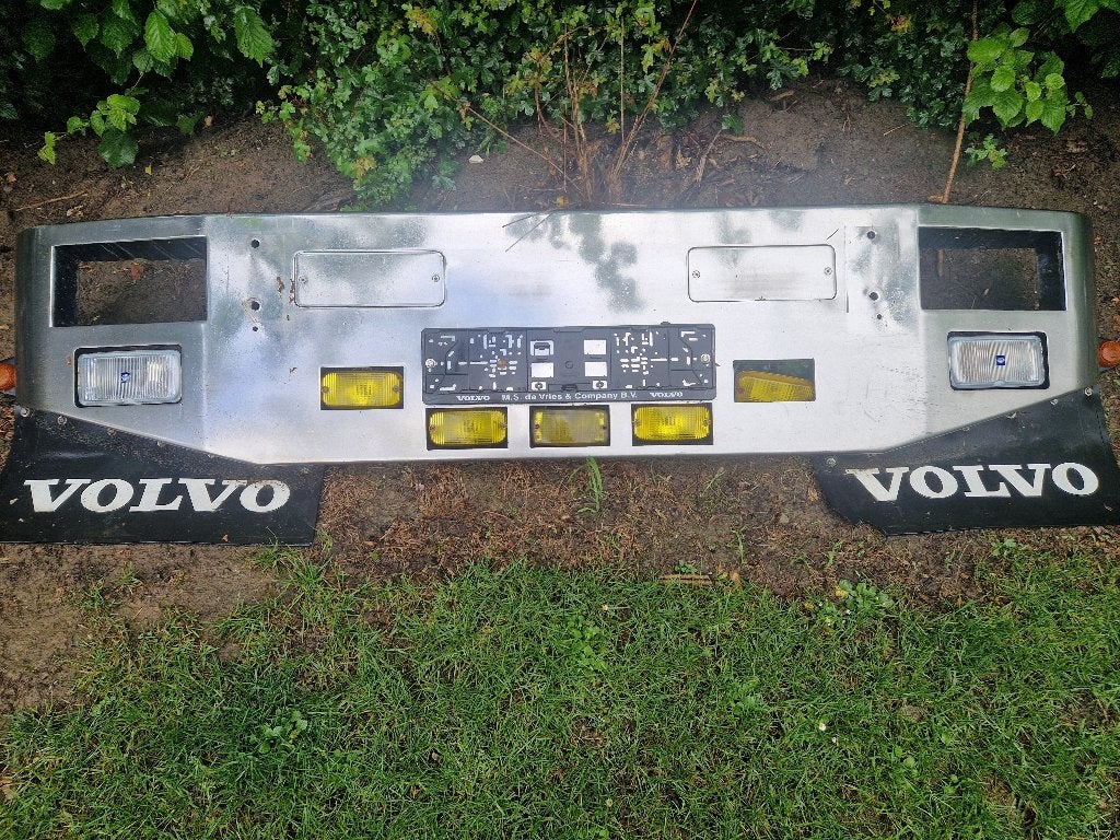 Rvs chrome bumper volvo FL6, Auto-onderdelen, Ophalen of Verzenden, Gebruikt, Volvo, Carrosserie en Plaatwerk