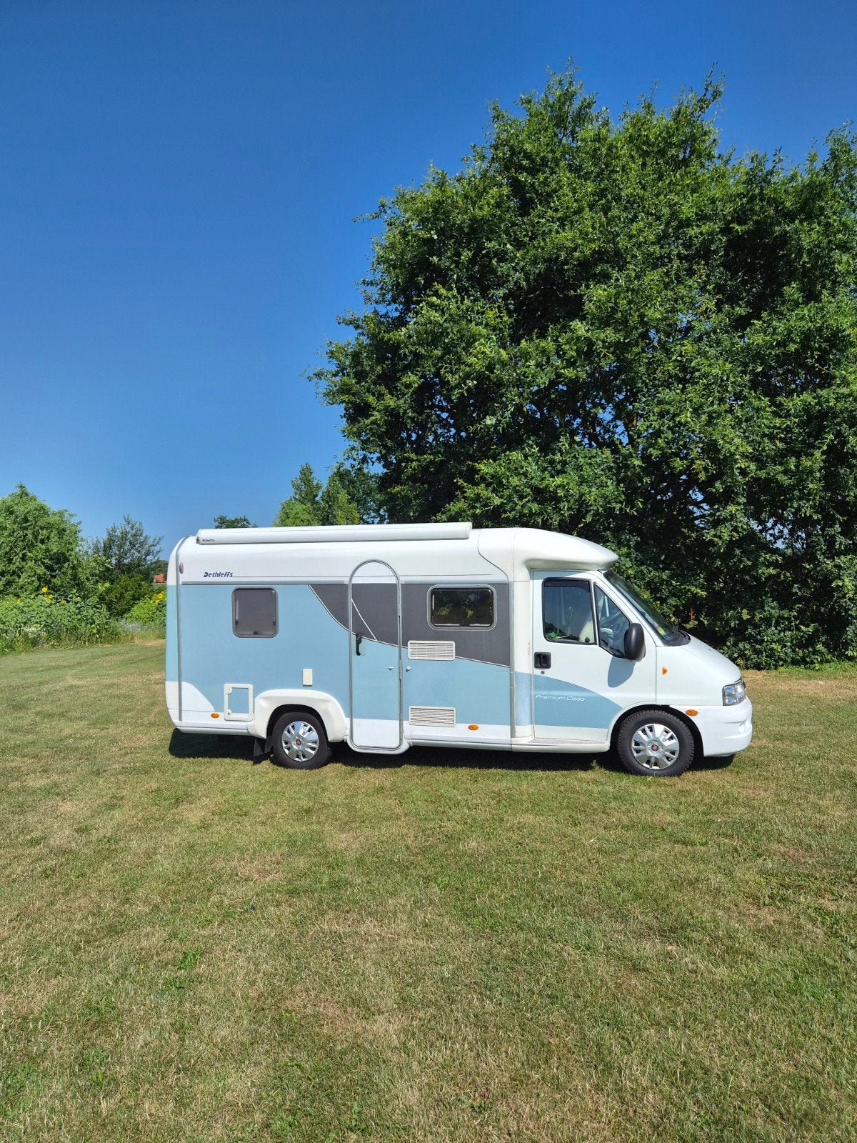 Caravans And Camping Detleffs️❤️airco✅️baerlock️✅️offgrid🌞camera📽top-Indeling✔