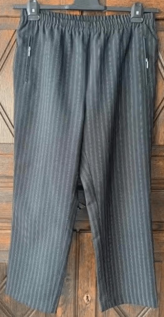 Zwarte broek, damesbroek wit dubbel stippellijntje; maat 23, Ophalen of Verzenden, Zo goed als nieuw, Zwart, Lang