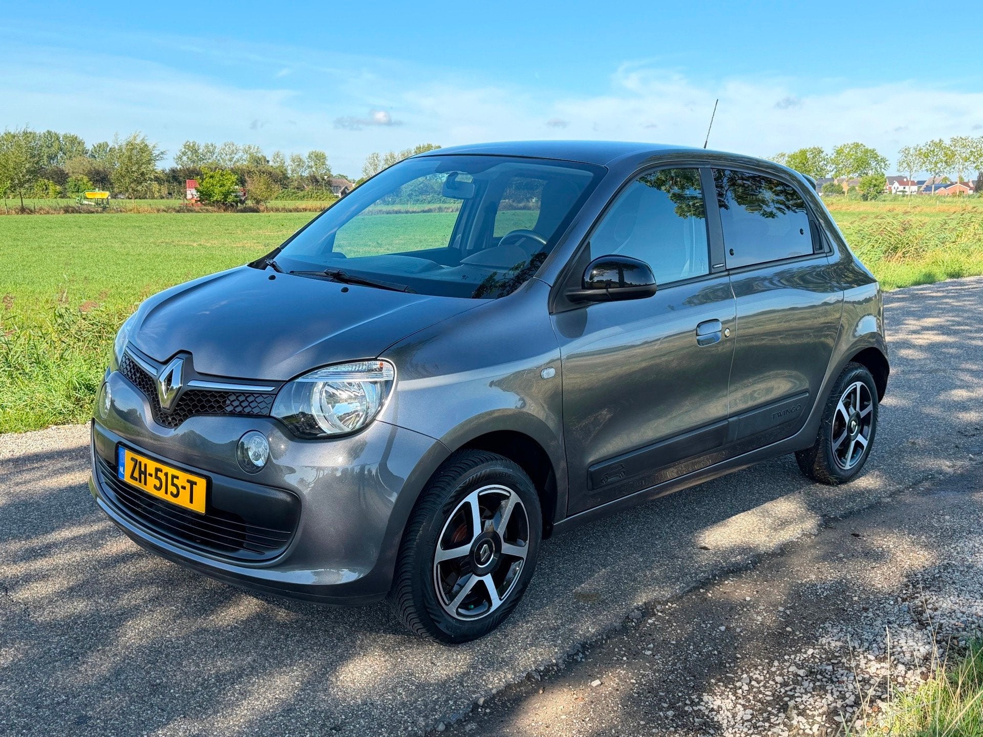 Renault Twingo 1.0 SCe Limited Airco APK 06-2027 NAP, 21 km/l, Gebruikt, Euro 6, 4 stoelen