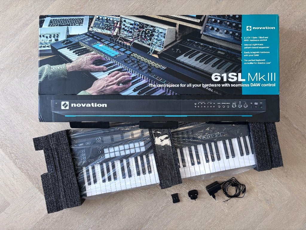 Novation 61SL MkIII, Muziek en Instrumenten, Midi-apparatuur, Ophalen, Gebruikt