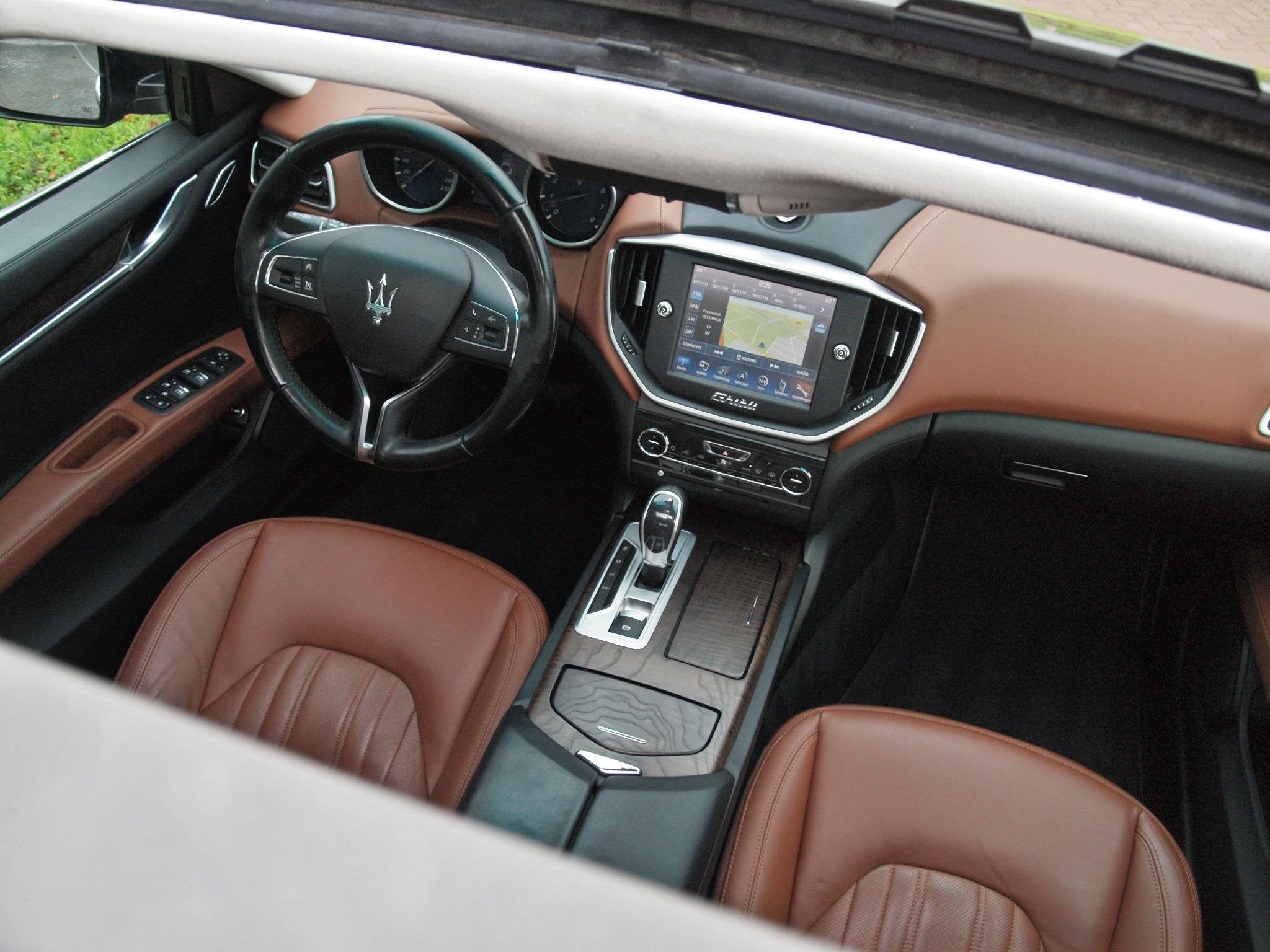 Maserati Ghibli 3.0 | Panoramadak | Camera | Dealer onderhou, Auto's, Automaat, Achterwielaandrijving, Gebruikt, Bruin