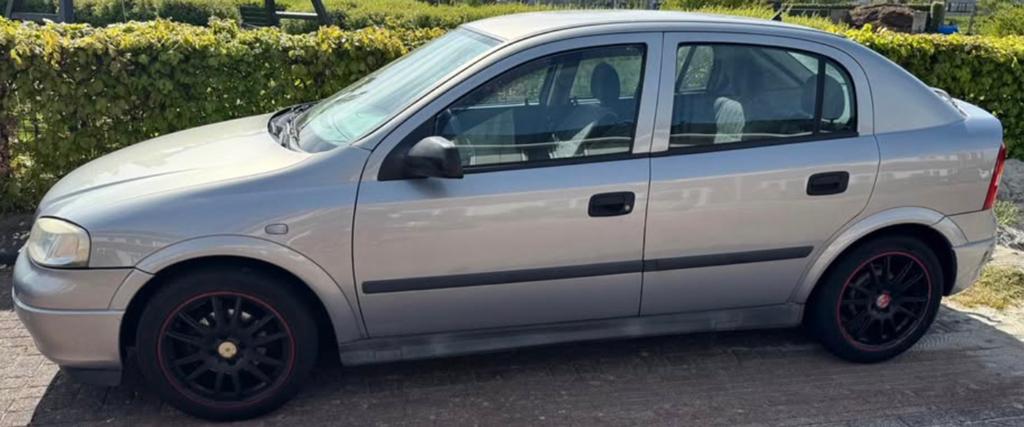 Opel Astra G hatchback, Auto's, Stof, Zwart, Handgeschakeld, Particulier