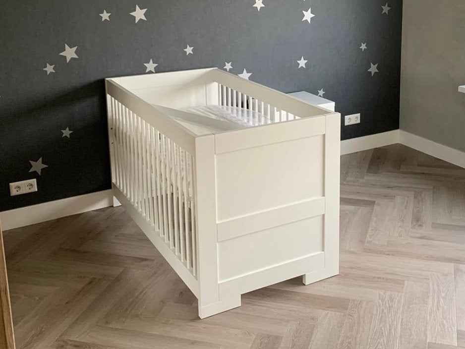 Kidsmill Brent ledikant/peuterbed en commode (wit), Ophalen, Gebruikt, Jongetje of Meisje