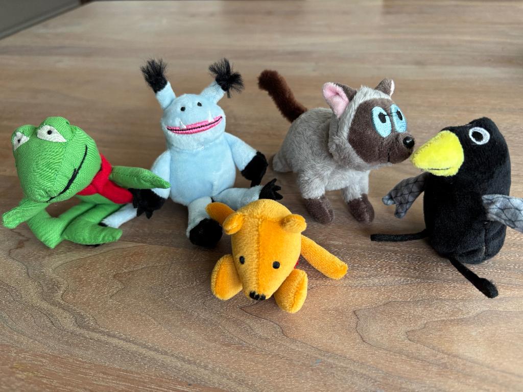 5 vingerpoppetjes, Ophalen of Verzenden, Zo goed als nieuw