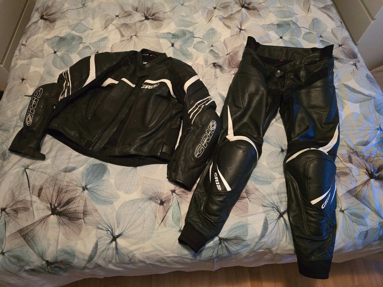 Grid leren 2-delig motorpak, maat 56, Motoren, Kleding | Motorkleding, Combipak, Heren, Tweedehands, Ophalen of Verzenden