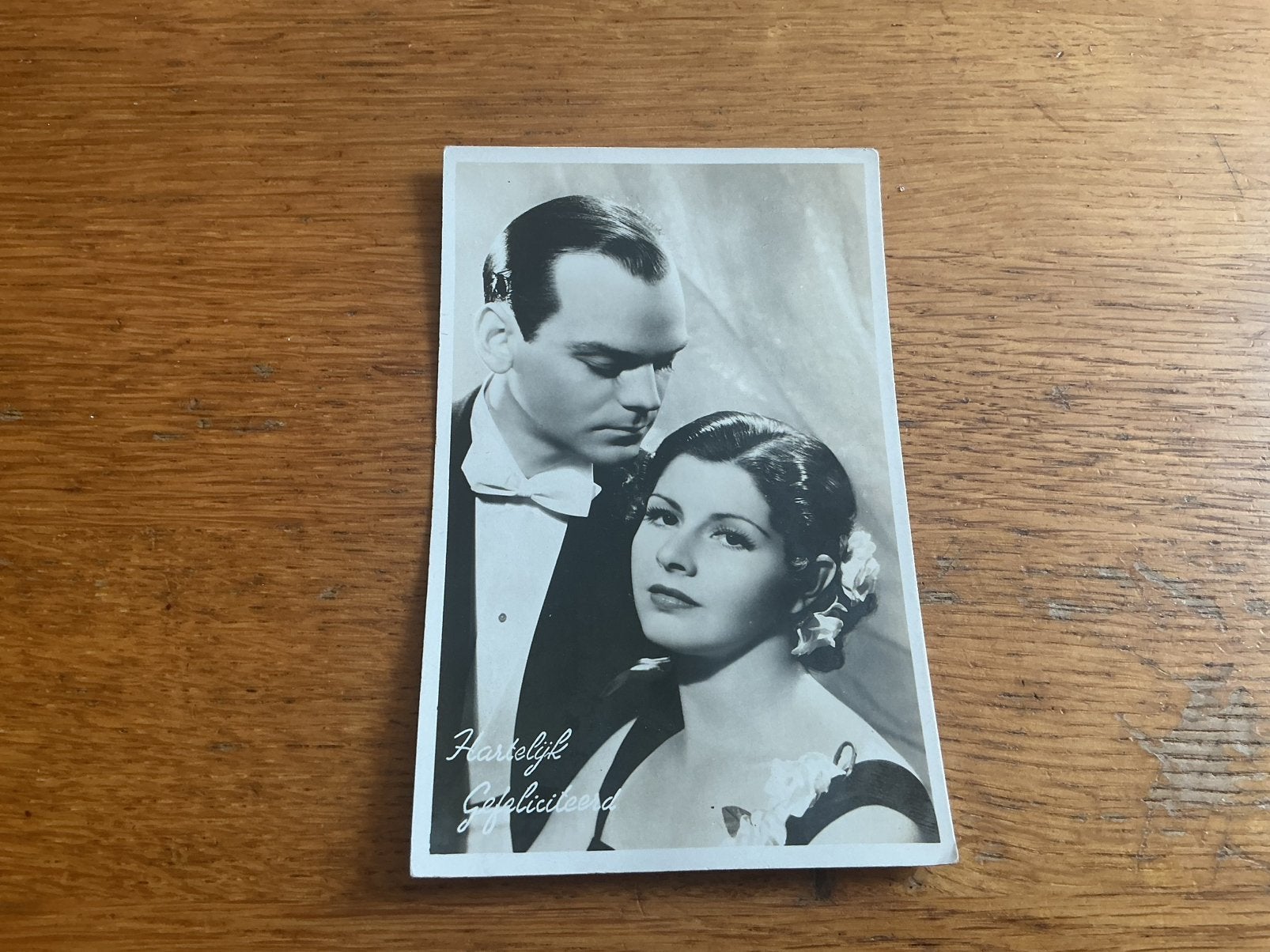 O486 hartelijk gefeliciteerd man vrouw plakresten, Ophalen of Verzenden, 1940 tot 1960
