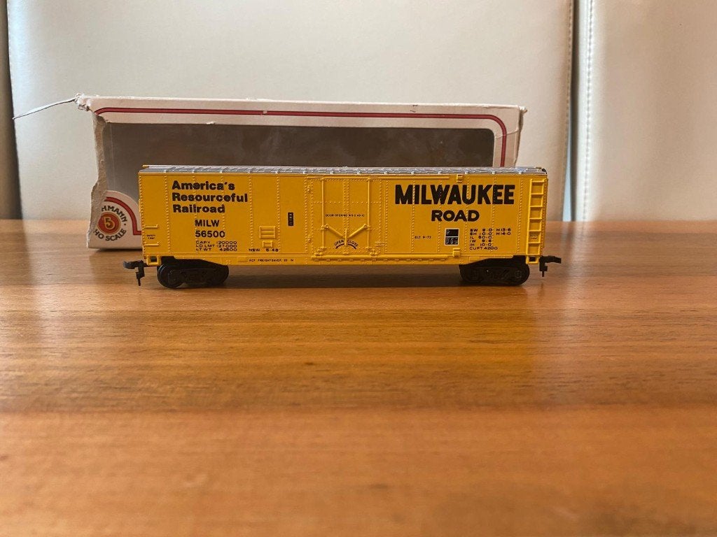 Bachmann, locomotief en 2 wagons, Ophalen, Bachmann, Zo goed als nieuw, Gelijkstroom