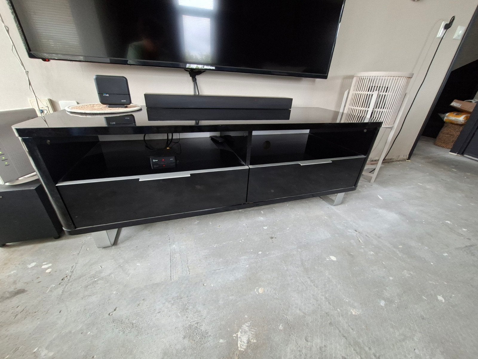Tv meubel hoogglans zwart, Huis en Inrichting, Ophalen, Hoogglans zwart, 100 tot 150 cm, Overige materialen