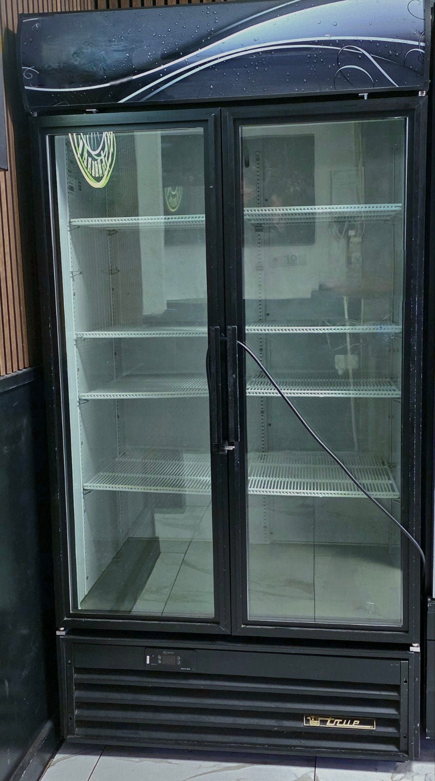 Horeca Koelkast met Dubbele Glazen Deur - True Merk, Ophalen, Gebruikt, Koelen en Vriezen