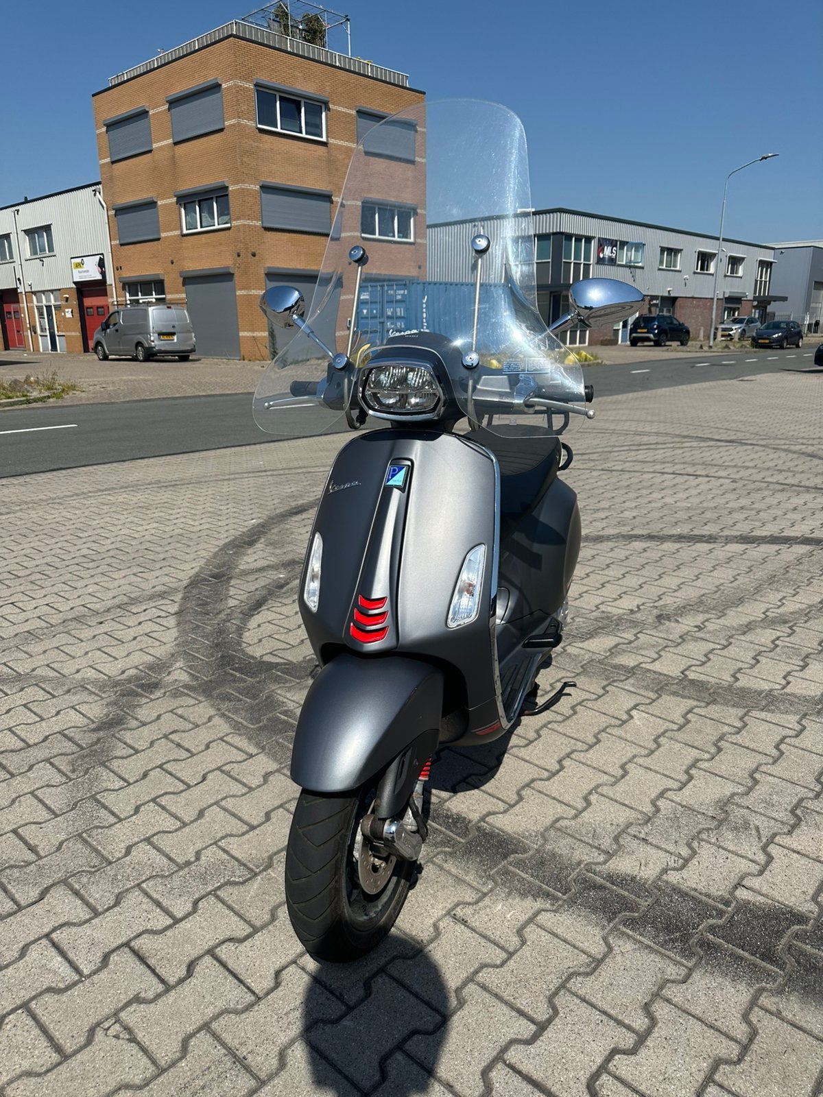 Vespa sprint e5 !nieuwstaat!, Fietsen en Brommers, Scooters | Vespa, Ophalen, Overige modellen, Maximaal 45 km/u, Zo goed als nieuw