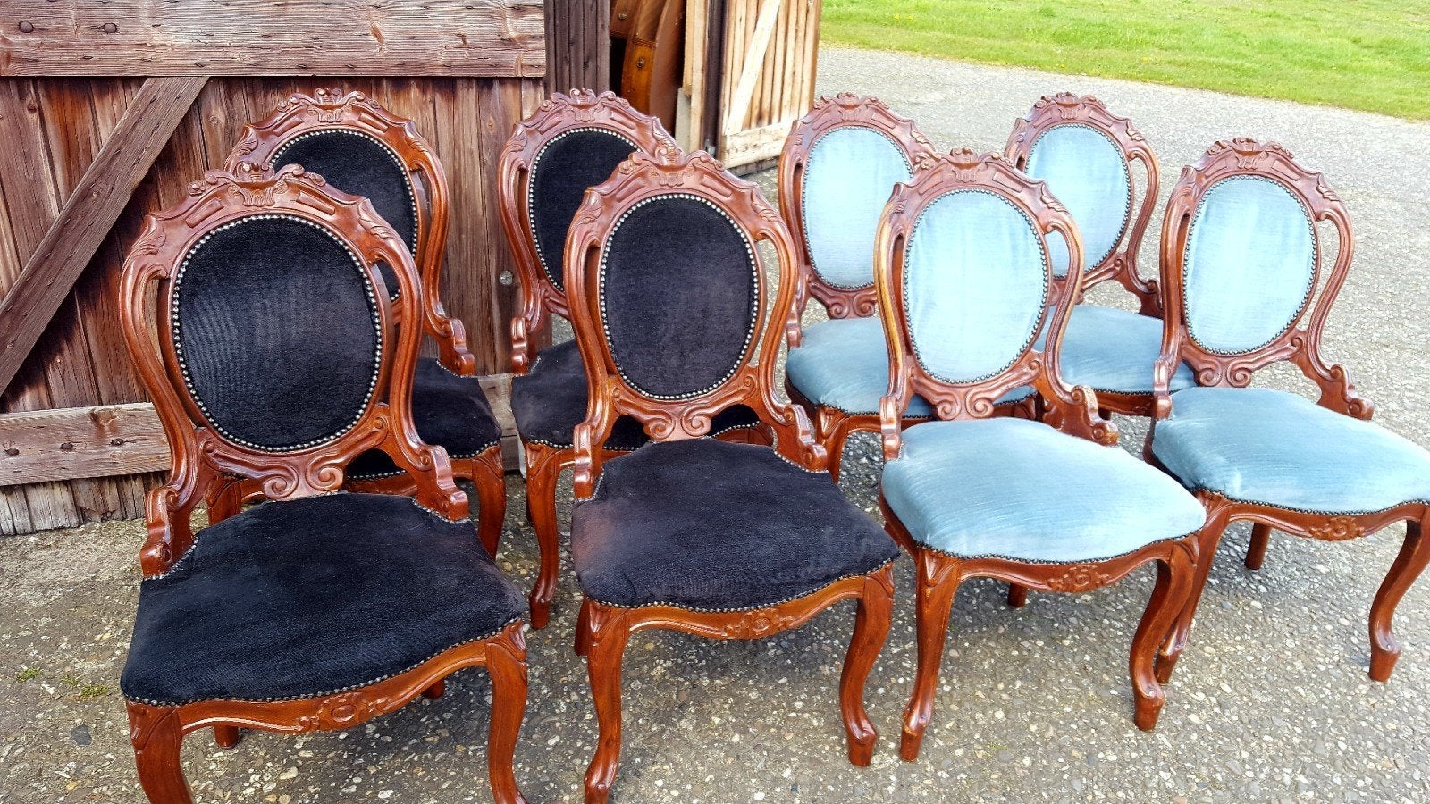 Barok eetkamers stoelen, Ophalen
