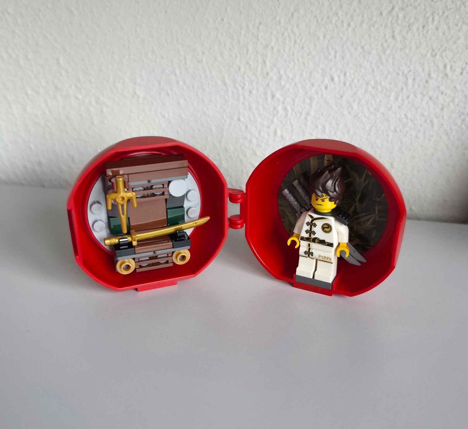 LEGO Ninjago 5004916 | Kai's Dojo Pod, Lego, Ophalen of Verzenden, Zo goed als nieuw, Compleet
