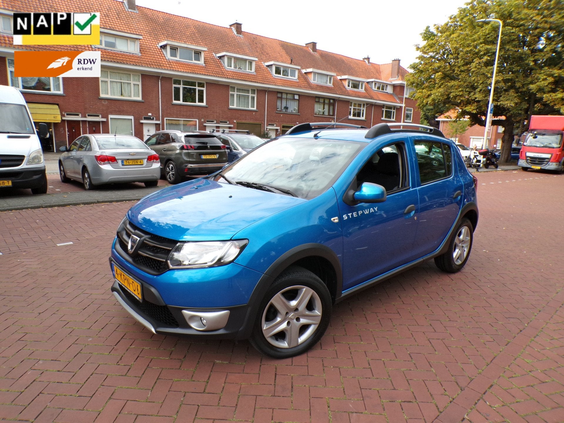 Dacia Sandero 0.9 TCe Stepway Lauréate ORG KM STAND NAP AAN, Auto's, Voorwielaandrijving, Gebruikt, 31 €/maand, Blauw