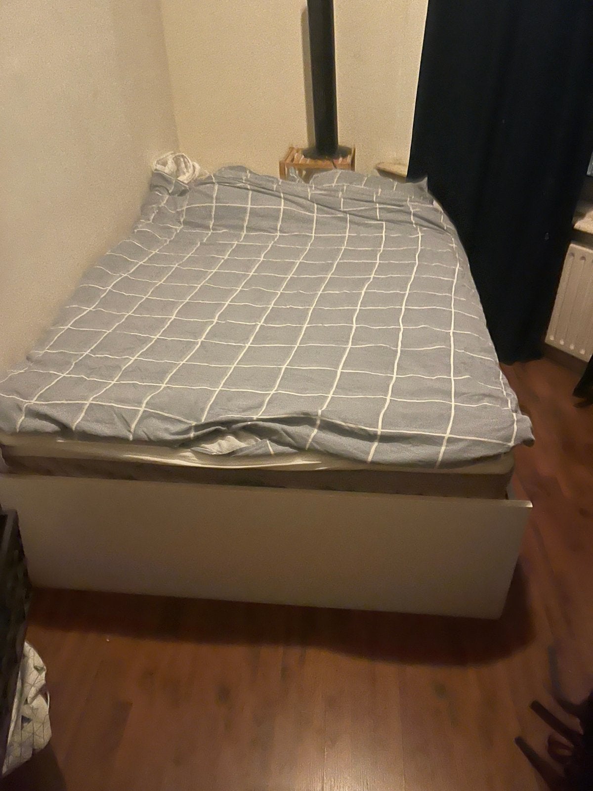 Tweepersoonsbed met lattenbodem - Wit, 140x200 cm, Huis en Inrichting, Slaapkamer | Bedden, Ophalen, Gebruikt, Wit, Tweepersoons
