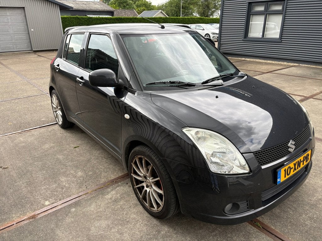Suzuki Swift 1.3 STOELVERWARMING/ AIRCO/ PARKEERSENSOREN, Voorwielaandrijving, 965 kg, 400 kg, Origineel Nederlands