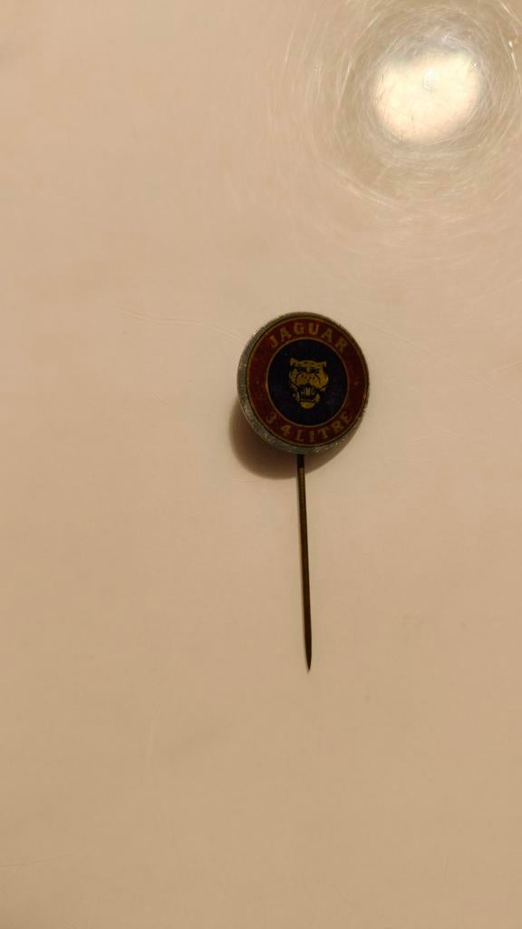 Vintage Jaguar 3.4 Litre Speldje - Klassieke Auto Pin, Ophalen of Verzenden, Gebruikt, Merk, Speldje of Pin