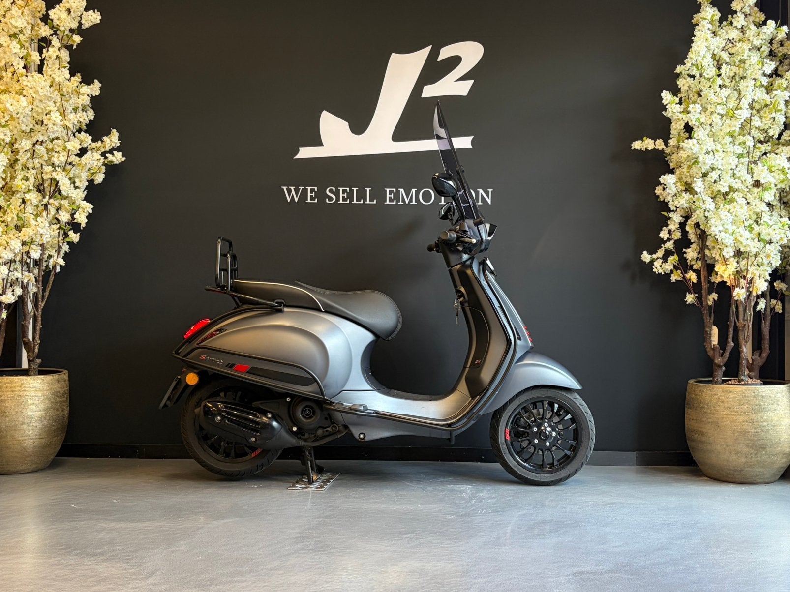 Vespa Sprint | Grigio Titano | Snor | 2019 | 8323 km, Fietsen en Brommers, Gebruikt, Overige modellen, ., Ophalen of Verzenden