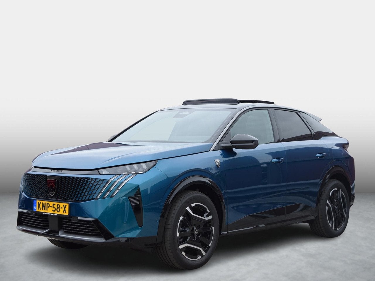 Peugeot E-3008 GT Long Range 230 97 kWh Warmtepomp l 360 vis, Automaat, Gebruikt, 231 pk, Automatische klimaatregeling