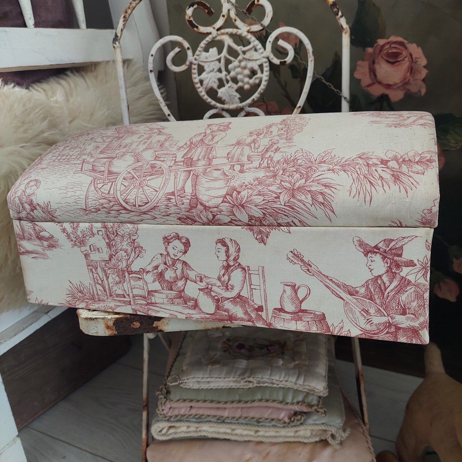 Franse stoffendoos toile de Jouy, Ophalen of Verzenden