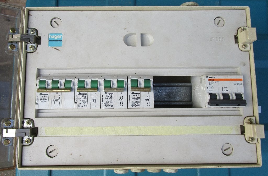 Hager Groepenkast met Aardlekschakelaar, Ophalen of Verzenden, Gebruikt, Hager, Groepenkast