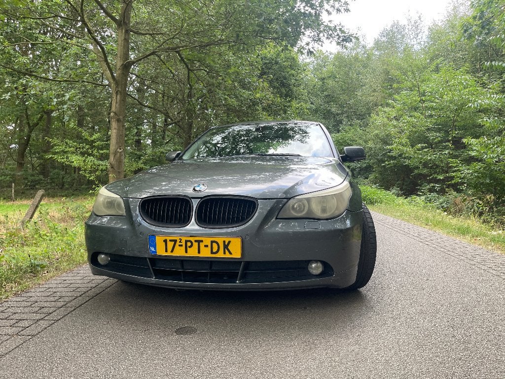 BMW 5-Serie 2.2 I 520 AUT 2004 Grijs, Achterwielaandrijving, Grijs, Parkeersensor, 170 pk