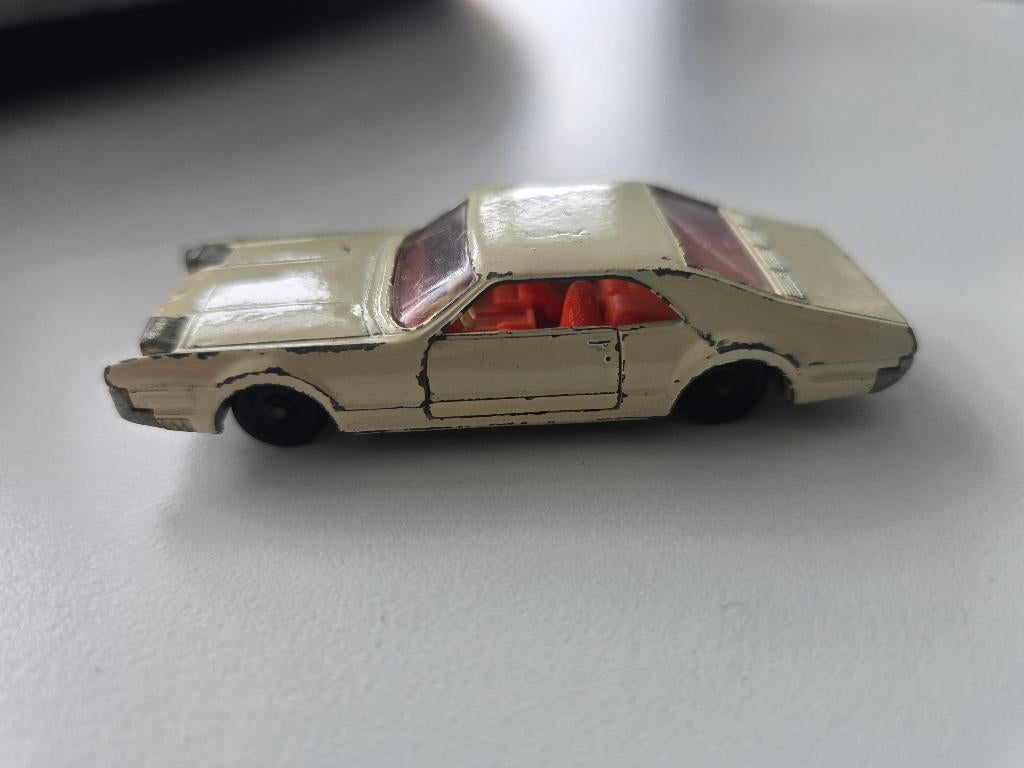 Oldsmobile Tornado , siku 1/60, Hobby en Vrije tijd, Modelauto's | Overige schalen, Ophalen of Verzenden, Zo goed als nieuw, Auto