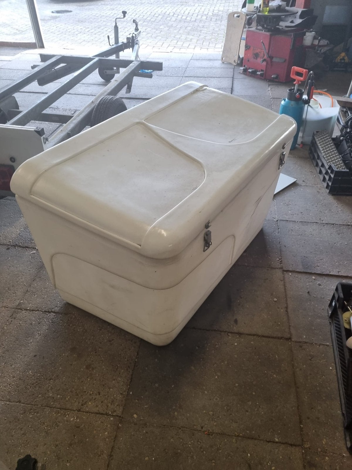 Witte disselbak Cabanon, Ophalen, Gebruikt