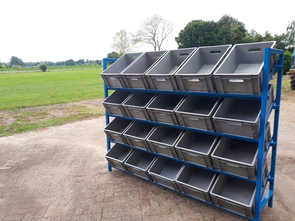 Krattenrek voorraadrek met (nieuwe) kisten / kratten, Gebruikt, ., Ophalen of Verzenden, .