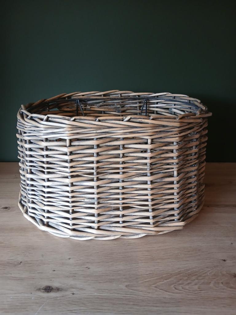 Rotan ovale lampenkap voor schemerlamp, Huis en Inrichting, Lampen | Lampenkappen, Ophalen of Verzenden, Zo goed als nieuw, Ovaal