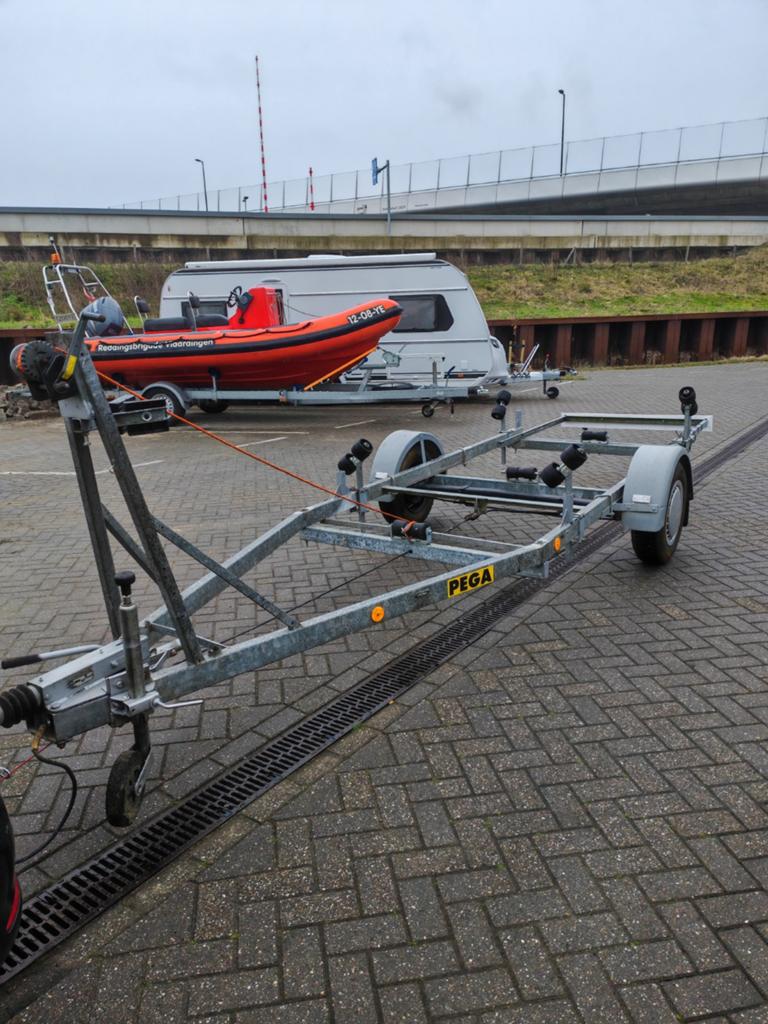 Geremde Boottrailer tekoop!, Watersport en Boten, Boottrailers, Ophalen, Minder dan 6 meter, Overige typen