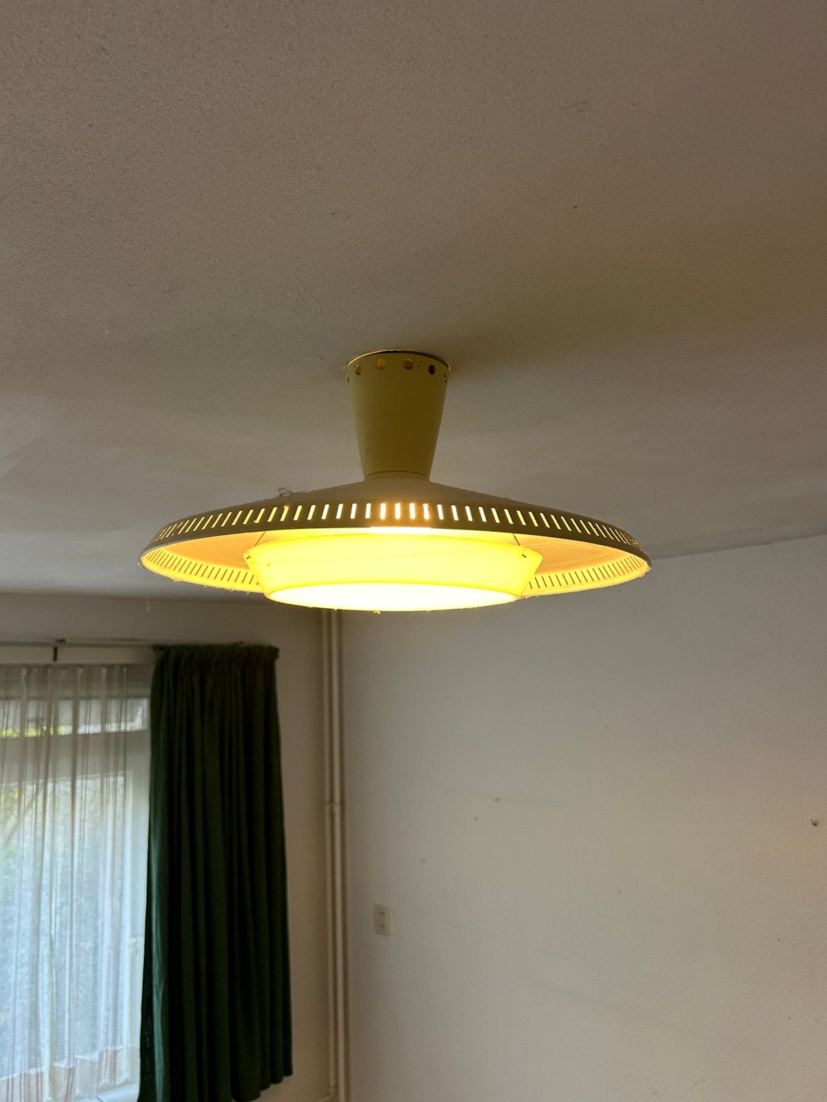 2x Philips NB 92 E/00 plafond- en hanglamp (Louis Kalff), Gebruikt, Ophalen of Verzenden, Metaal, Geel
