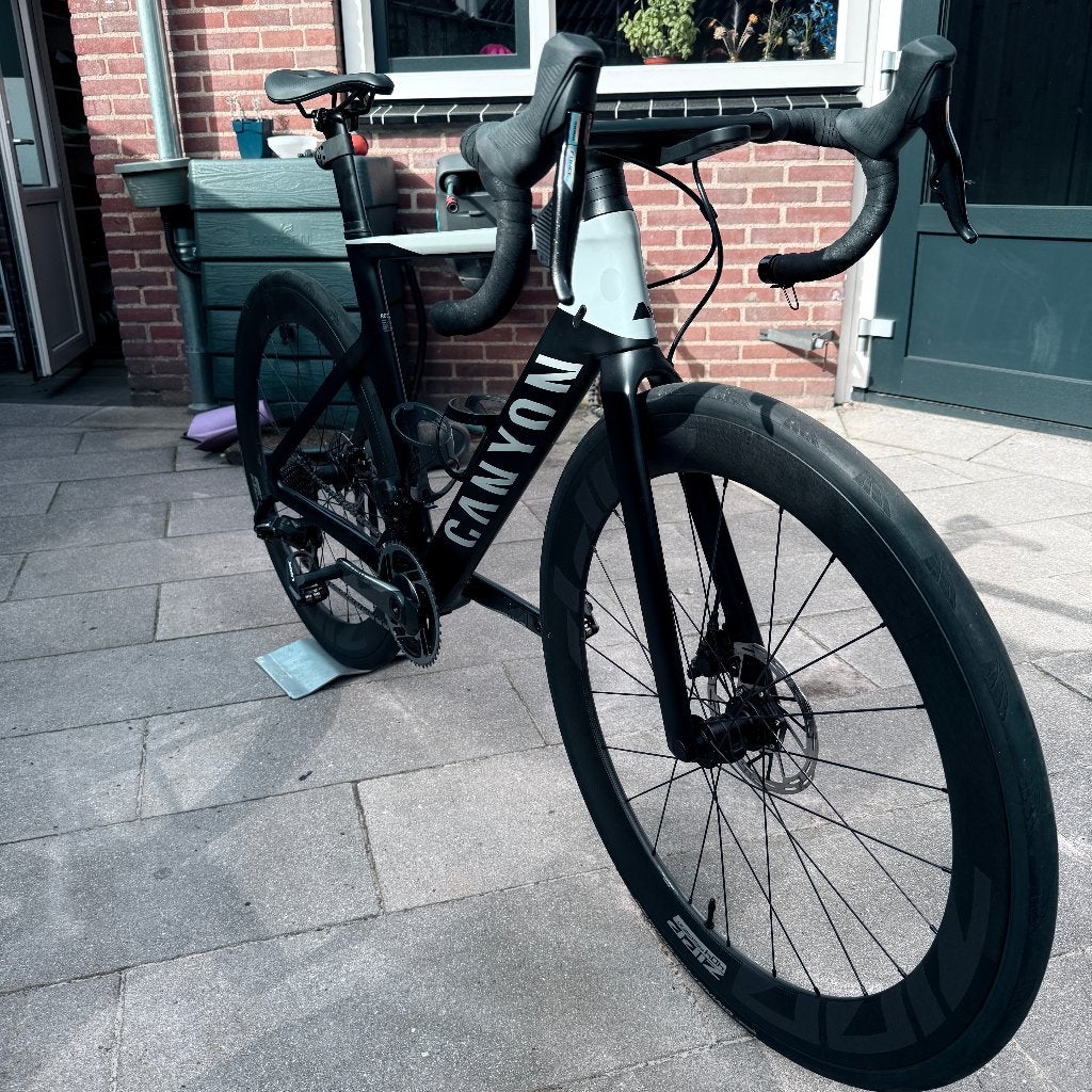 Canyon Aeroad CF SL 7 Disc – maat S – met Upgrades, 28 inch, Carbon, Heren, Zo goed als nieuw