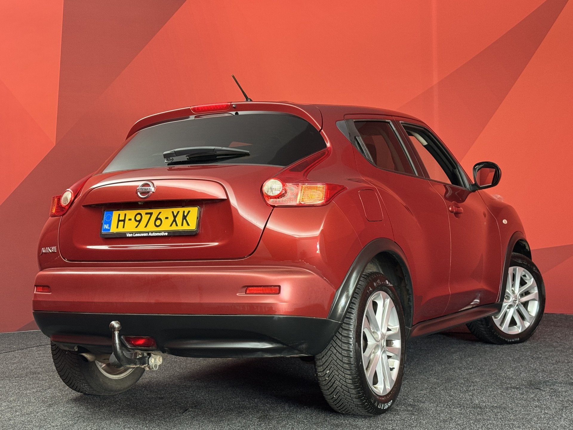 Nissan Juke 1.6 Visia | Camera | Clima | Trekhaak |, Auto's, Euro 5, Stof, Zwart, 4 cilinders