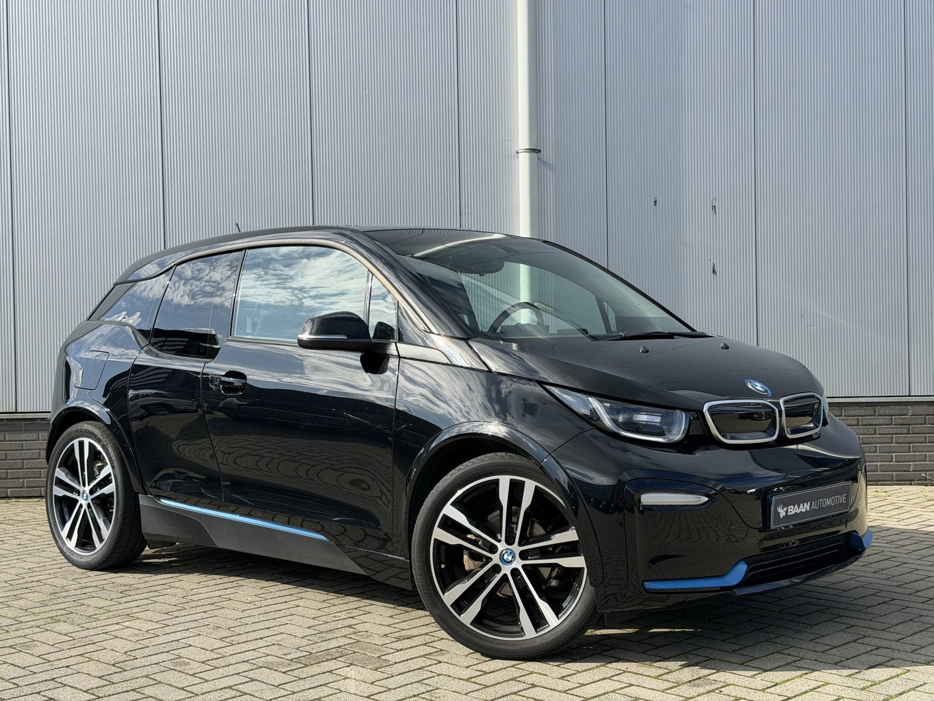 BMW i3 S 120Ah 42 kWh (bj 2019, automaat), Auto's, Automaat, Gebruikt, Zwart, Grijs