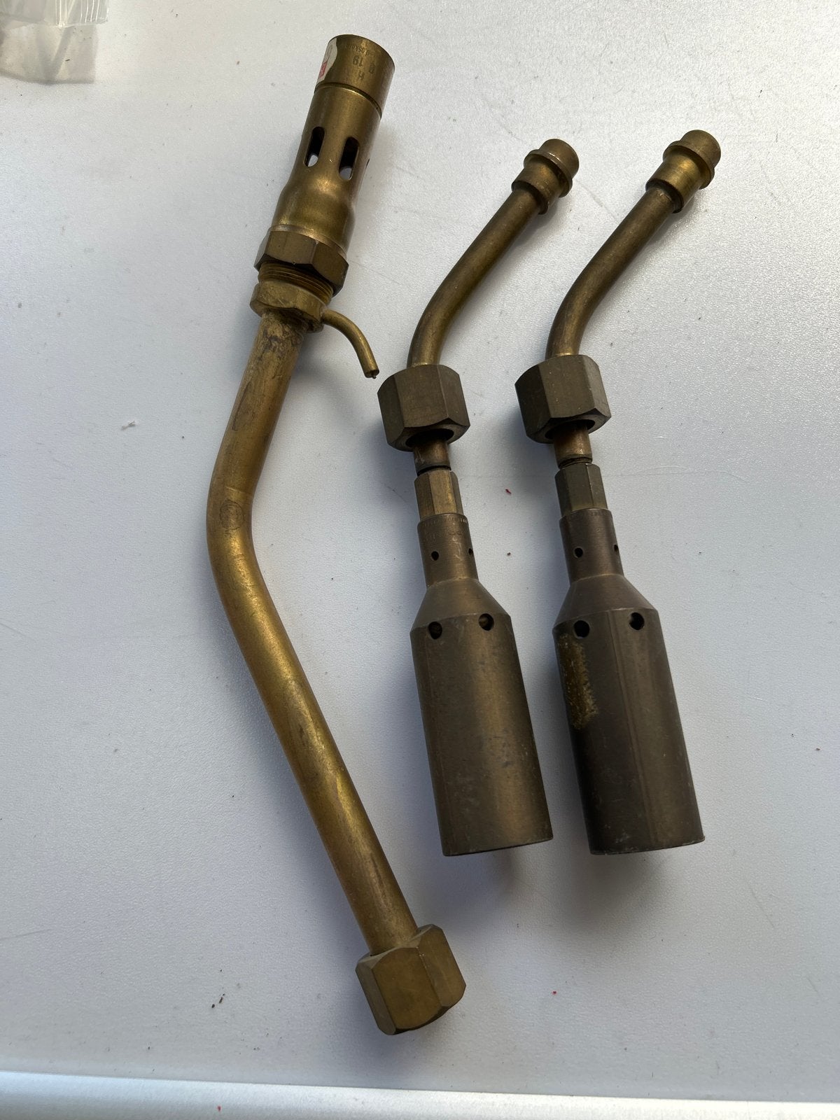 Oude messing soldeerbrander met twee opzetstukken, Doe-het-zelf en Verbouw, Gereedschap | Handgereedschap, Ophalen of Verzenden