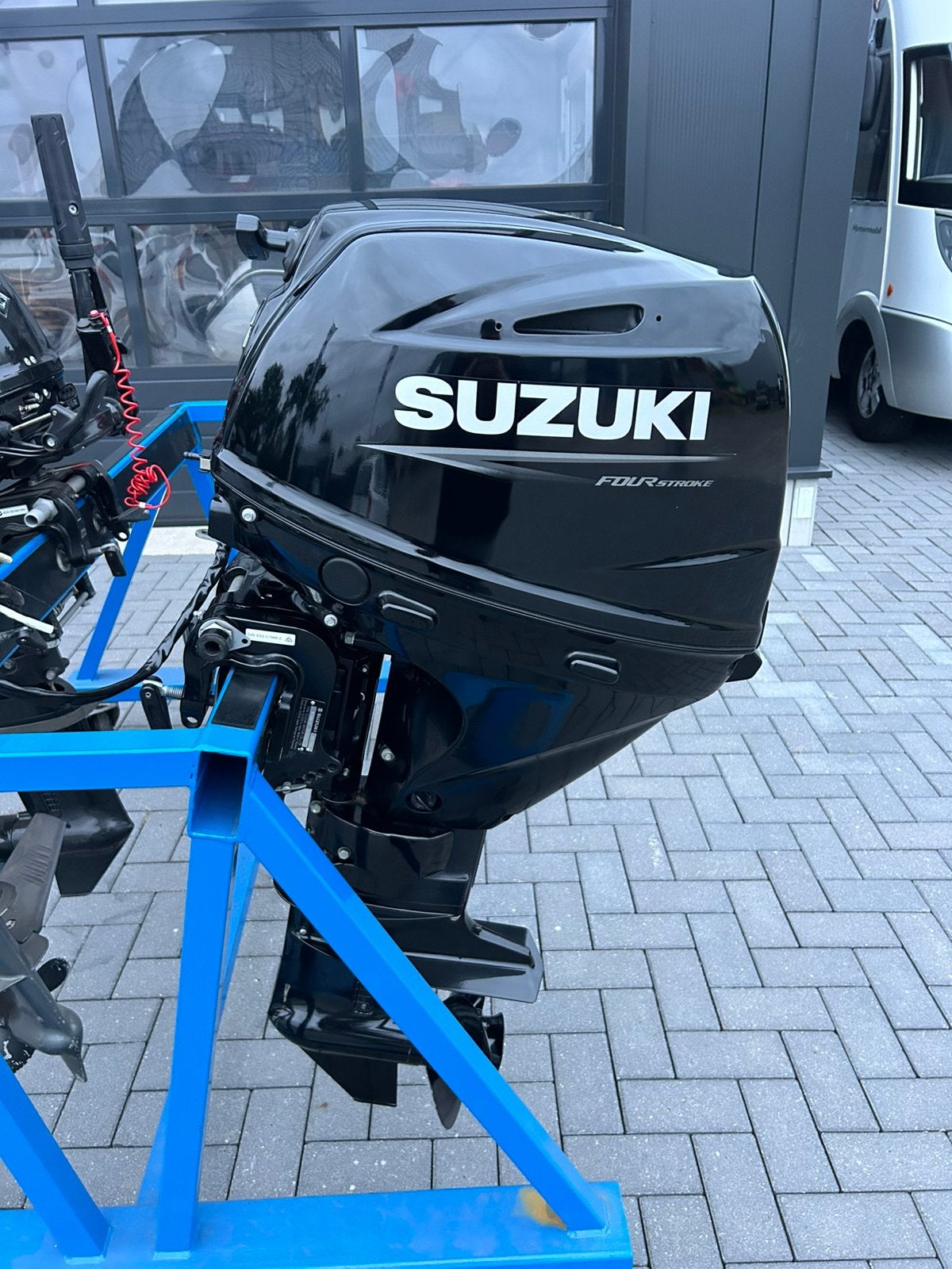 Zgan Suzuki 30 PK 4-takt bbm van 2020 met afstandsbediening, Watersport en Boten, Buiten- en Binnenboordmotoren, Ophalen, Met afstandsbediening