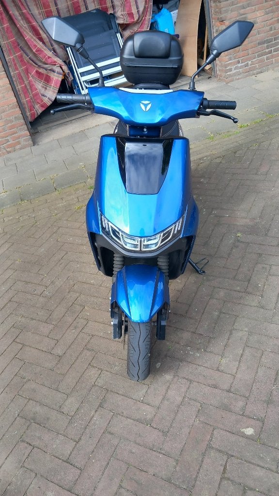 Yadea t9l 2x accu, Fietsen en Brommers, Scooters | Overige merken, Ophalen, Elektrisch, Zo goed als nieuw, Yadea