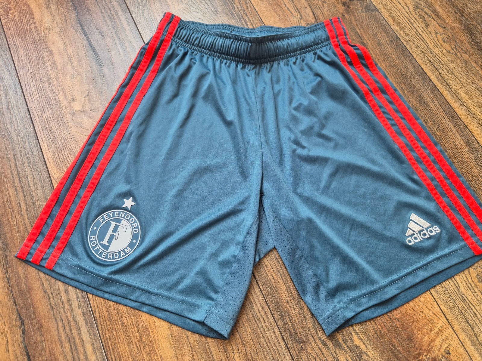 Feyenoord Uitbroekje 2022-2023 Kampioensjaar, Maat S, Ophalen of Verzenden, Zo goed als nieuw, Shirt