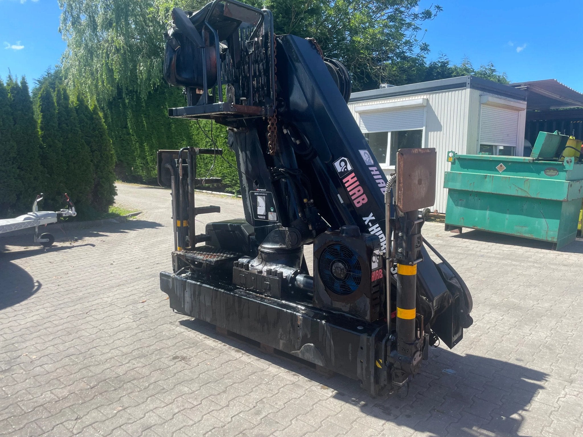 Hiab 232 232 E2 with remote (bj 2019)