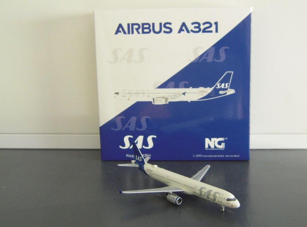 NG Model Airbus A321 SAS schaal 1:400, Ophalen of Verzenden, Zo goed als nieuw, Schaalmodel